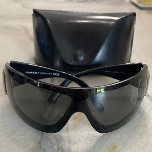 Chanel sunglasses 5085B